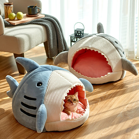 Shark Pet Yurt – Cozy Kennel for Cats & Dogs.